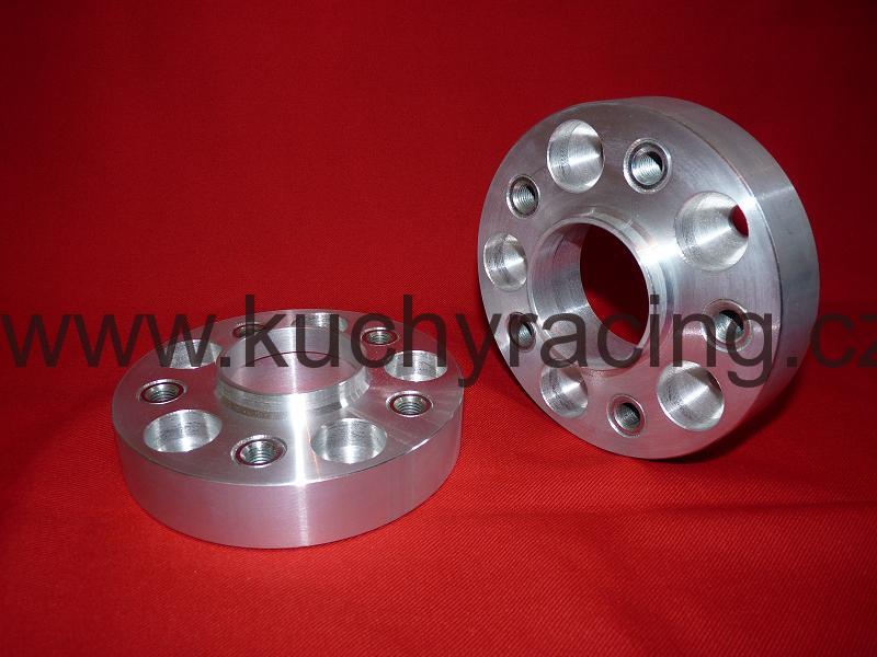 Podložka 5x130 se závitovými pouzdry 40mm